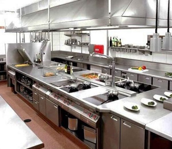 اهمیت انتخاب تجهیزات آشپزخانه صنعتی مناسب